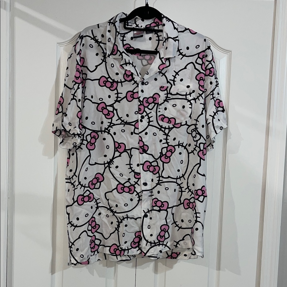 Mad engine Hello Kitty Patterned Shirt XL new